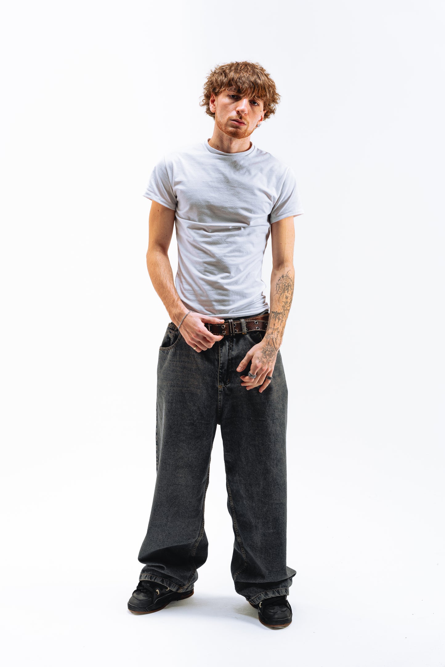Jean Baggy Marròn Bordado Trasero "PUNTO COM" 8
