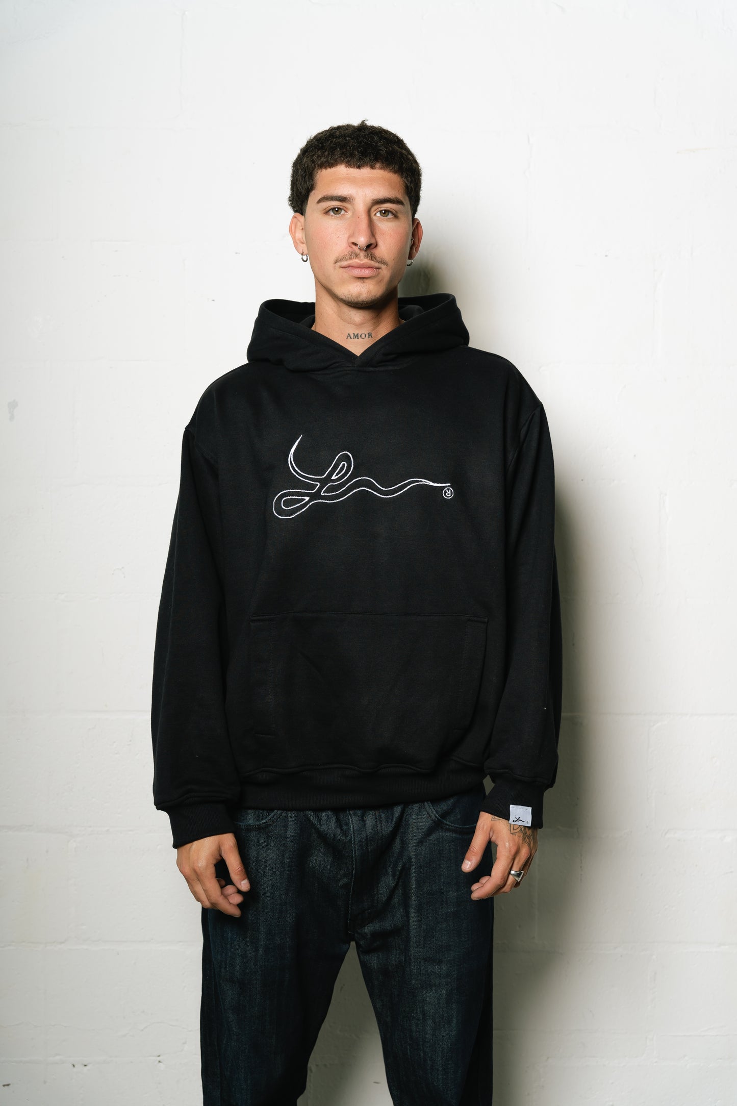 Hoodie "Punto Com 21" (Negro)