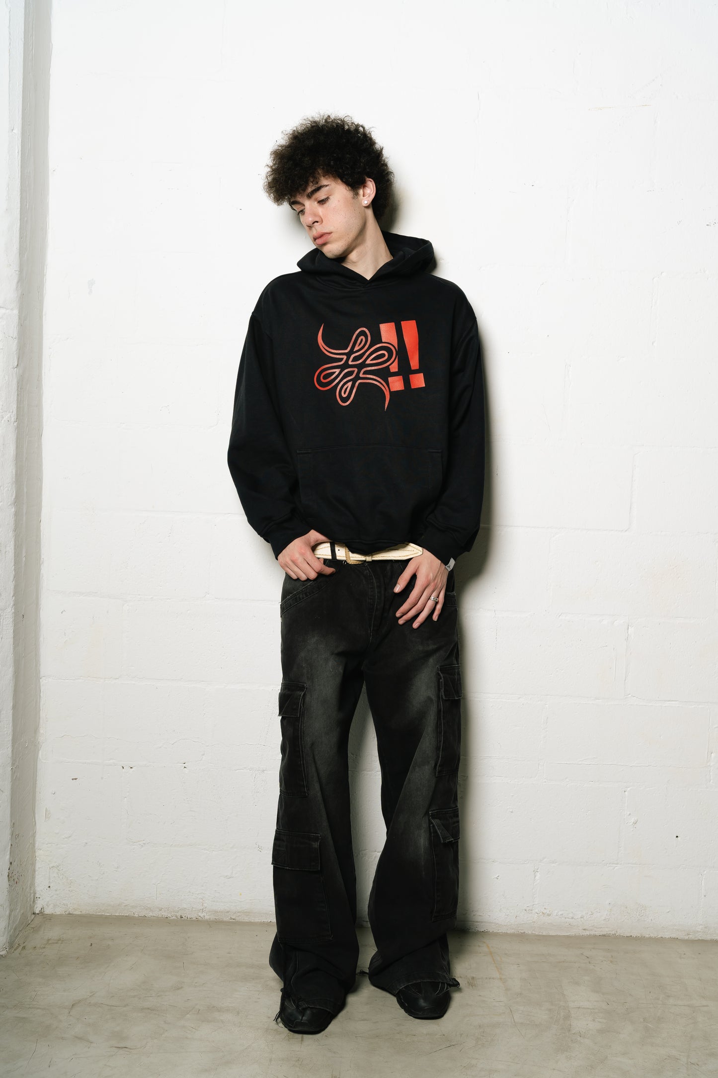 Hoodie "Punto Com 20" (Negro)