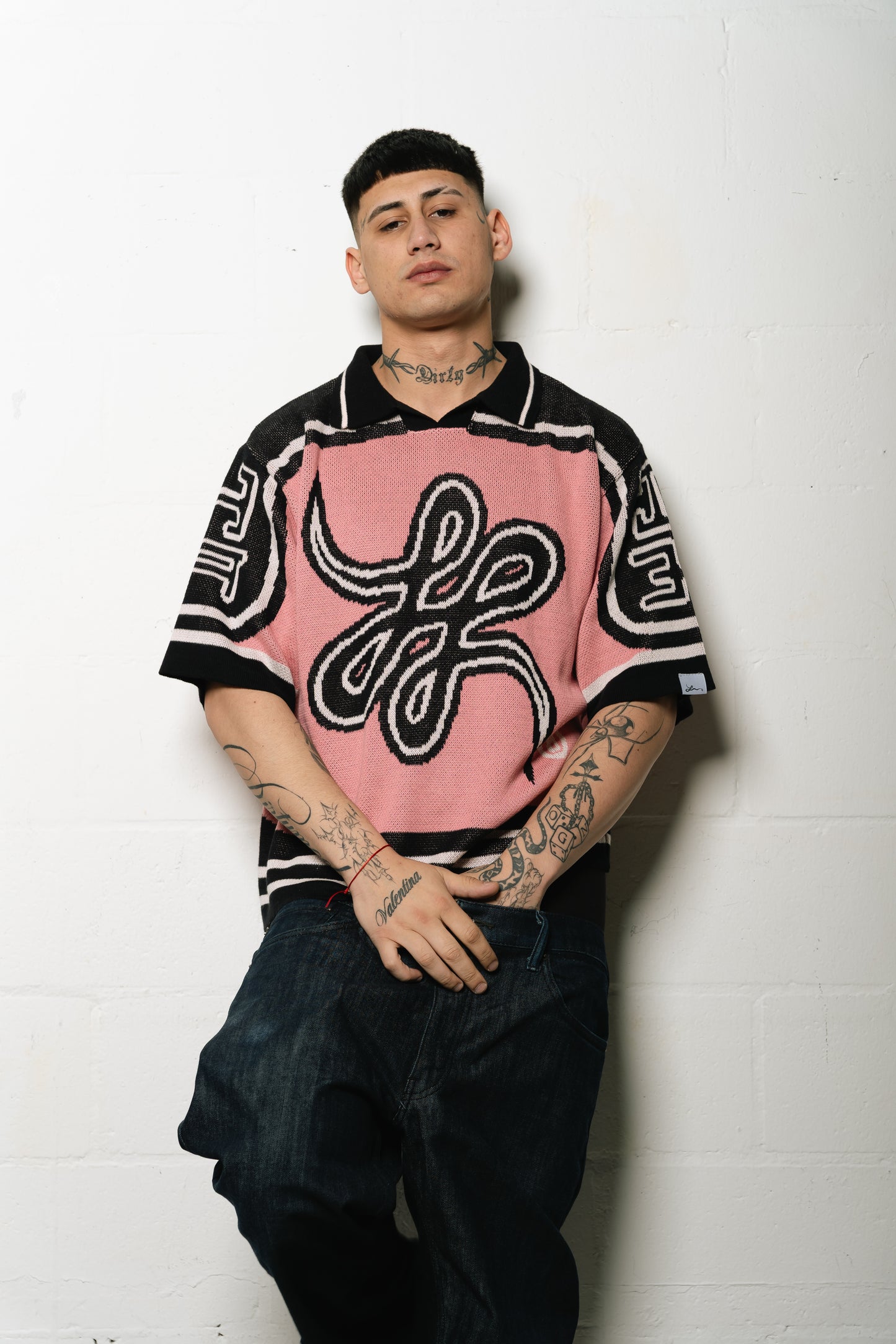 Camiseta Tejida "Bigrama" (Rosa)