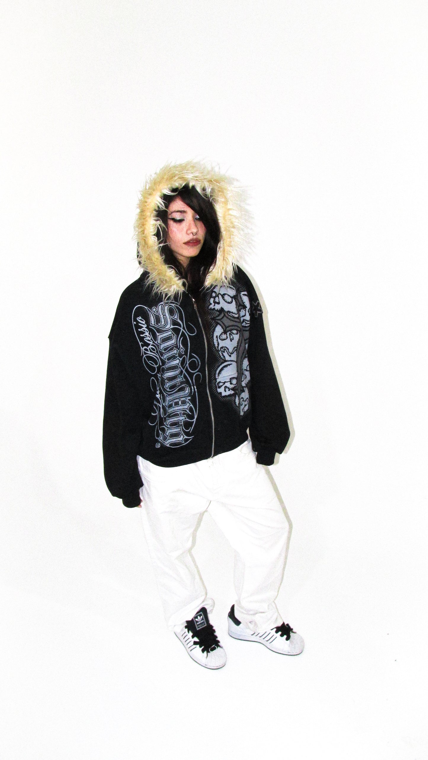 Zip Hoodie Negra Fur x Saint