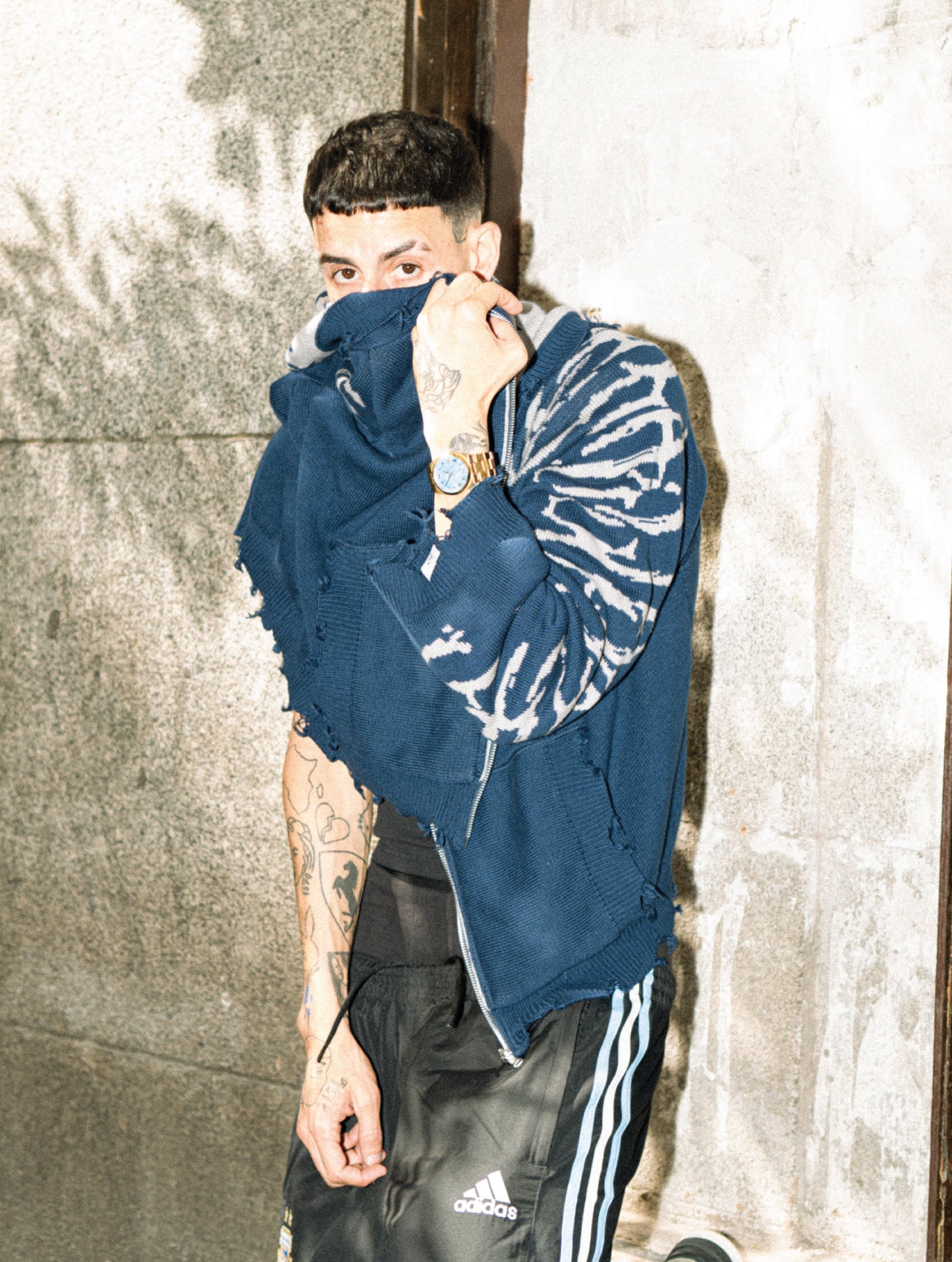 Hoodie Zip Tejido Reversible "Huesos" Rotten x Bossio (Marino x Gris)