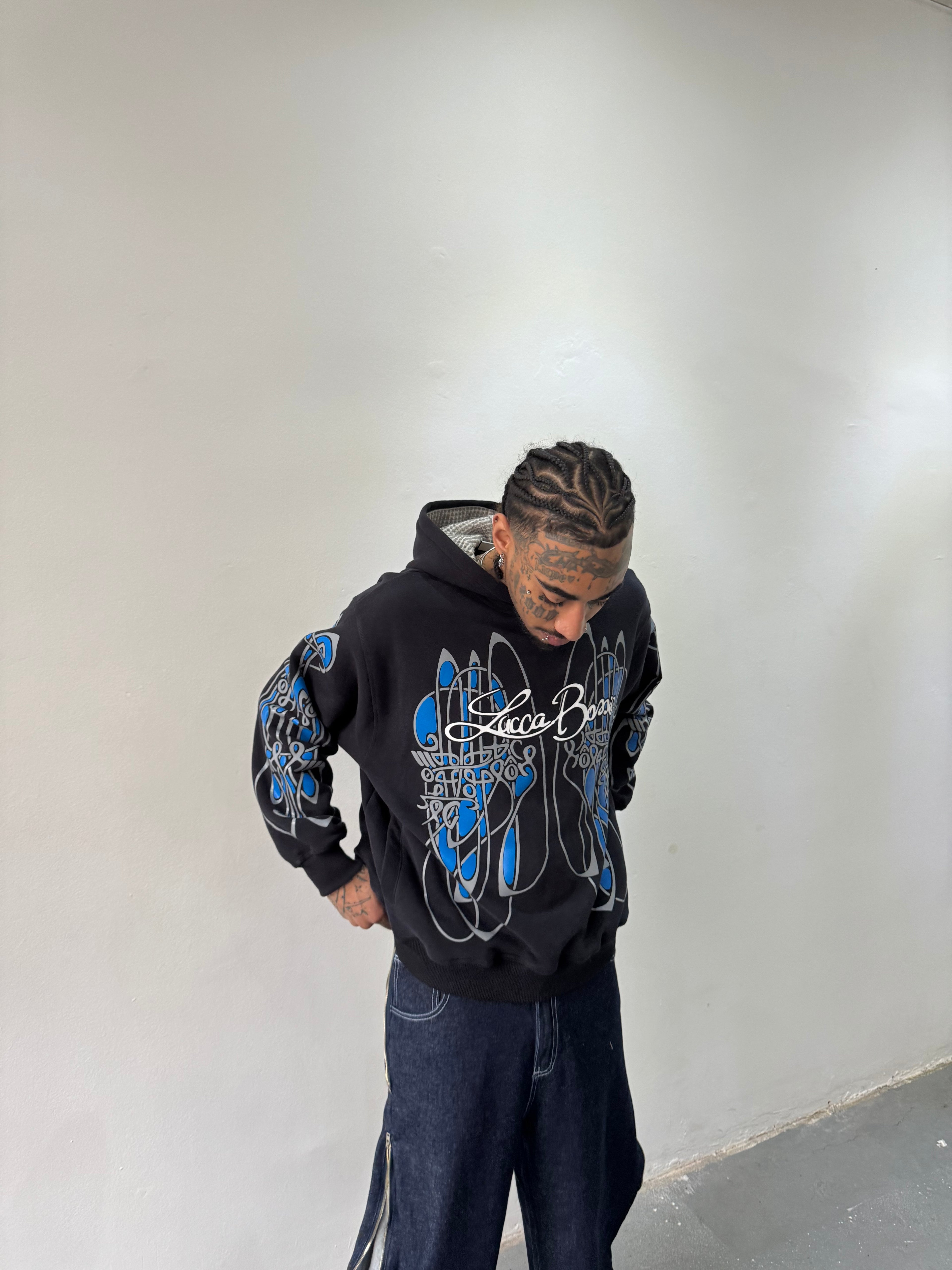 Hoodie "Nudos de Archibald" (Negro x Azul) - M.V.