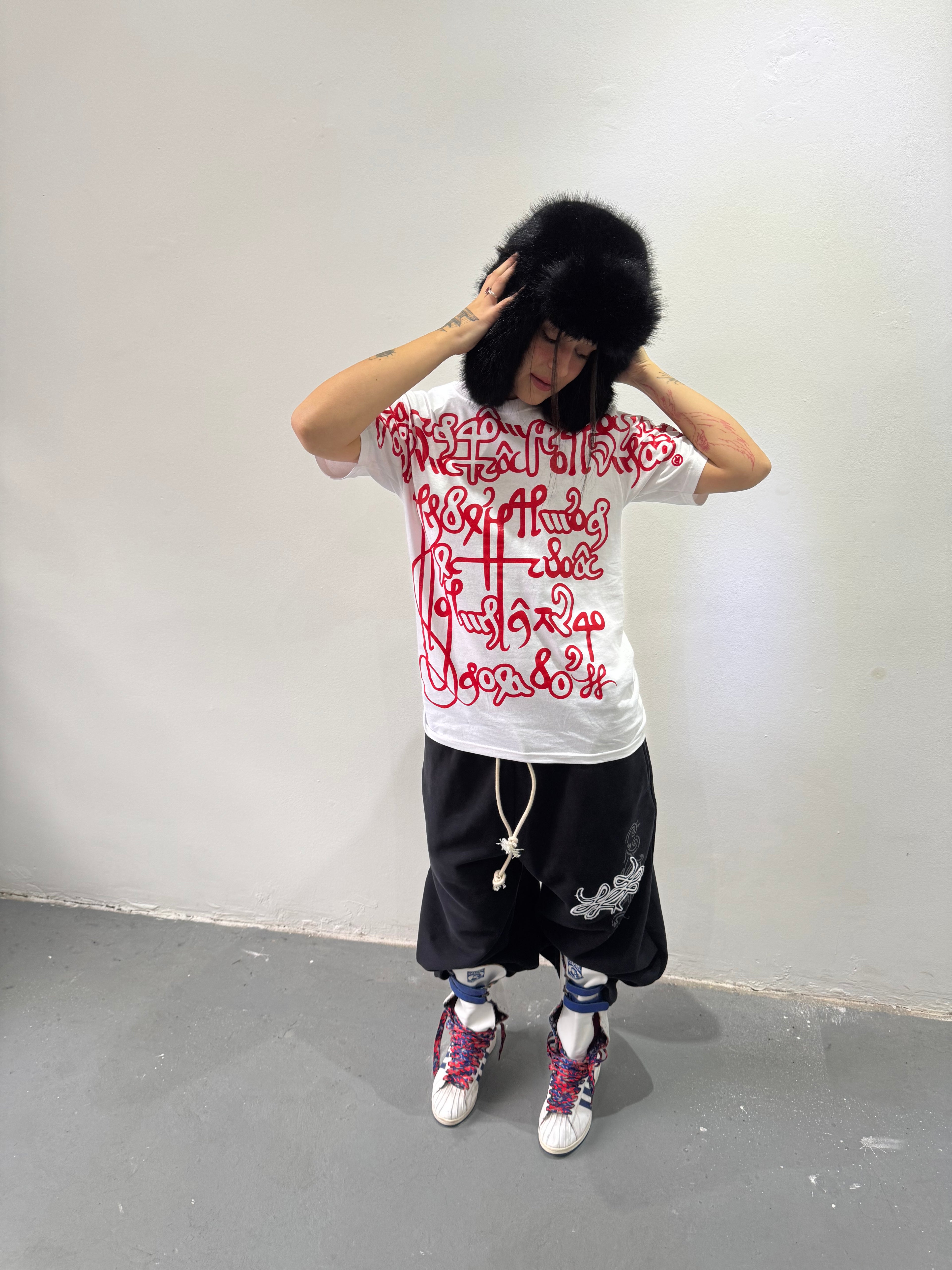 Remera Full Print "Escrituras" (Blanca) - M.V.