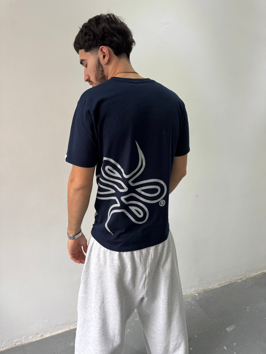 Remera "Trigrama" (Azul Marino) - M.V.
