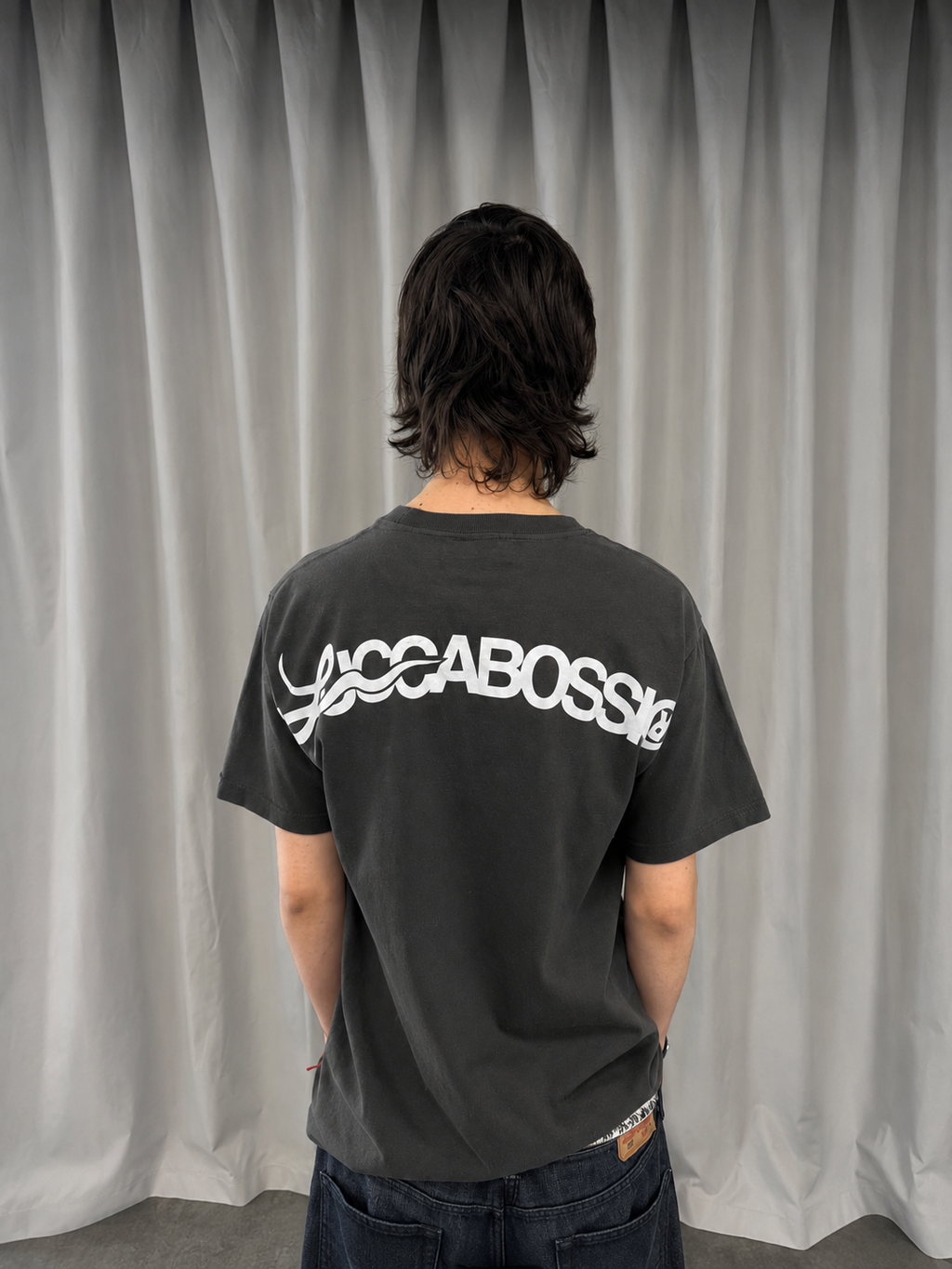 Remera "Monograma" (Gris)