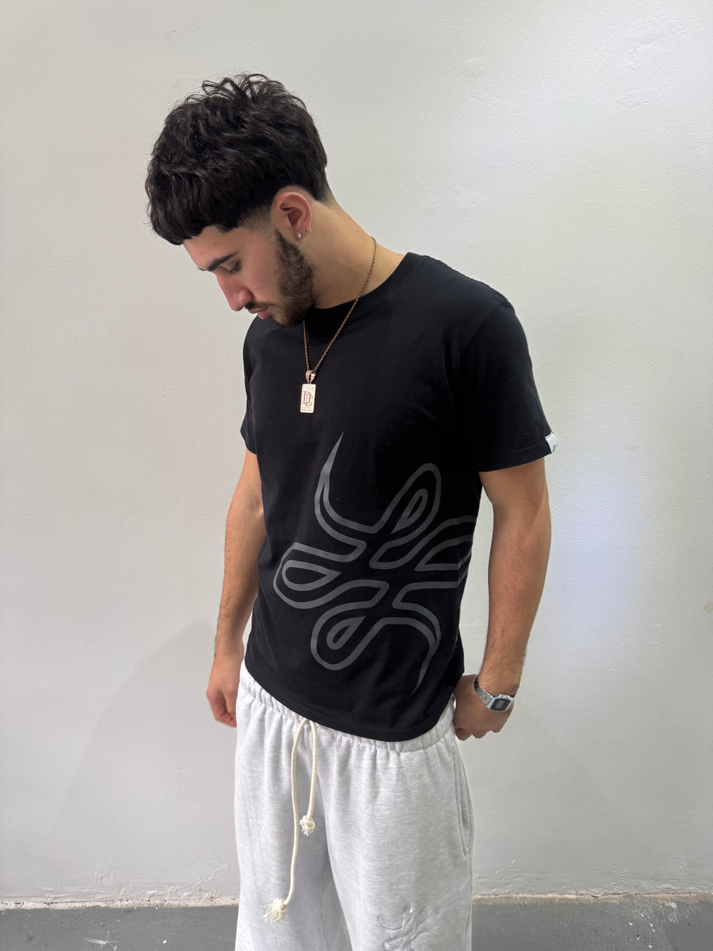 Remera "Trigrama" (Azul Marino) - M.V.