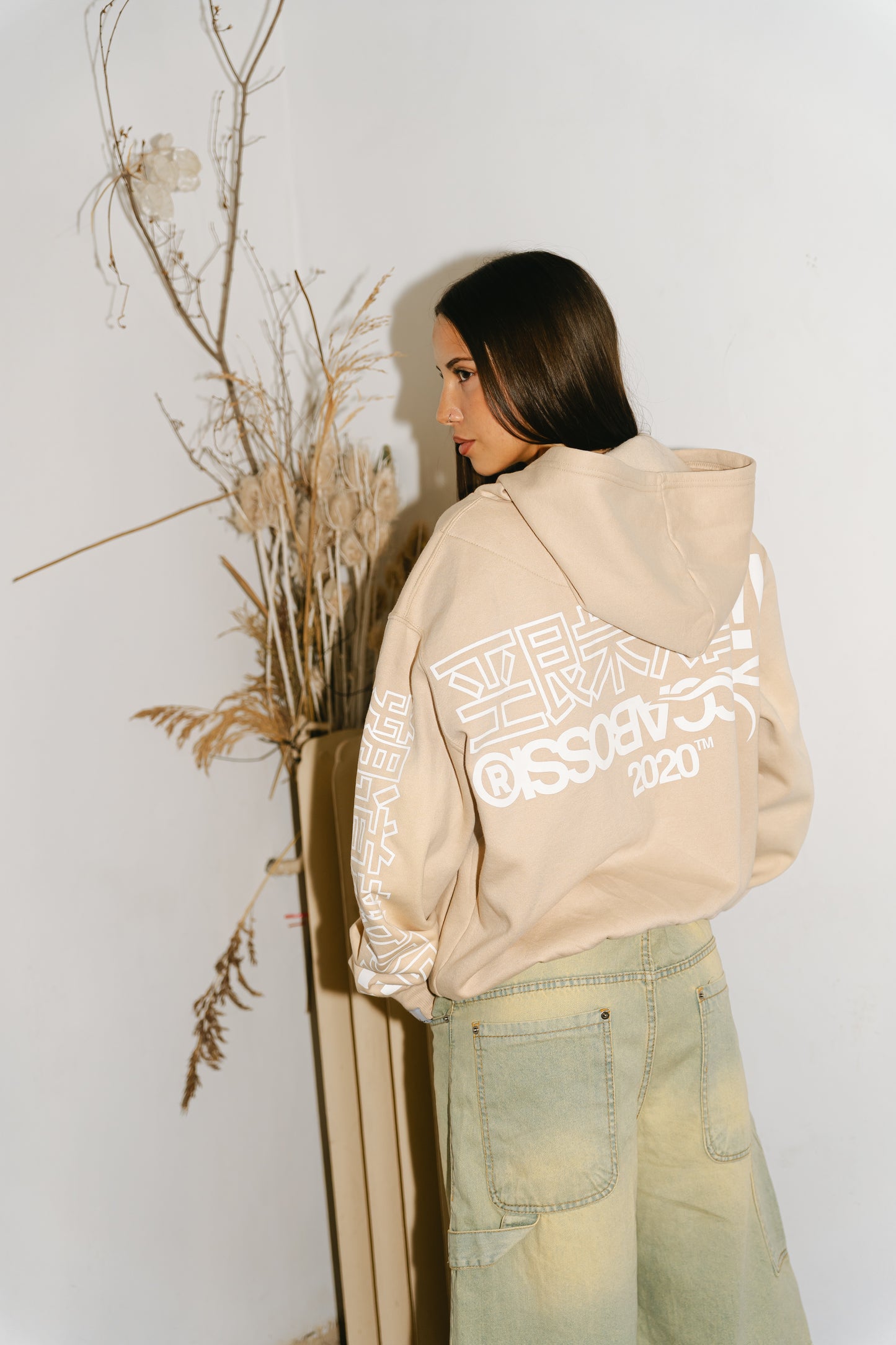 Zip Hoodie Contradicción Oriental Vol. 4 (Crema)