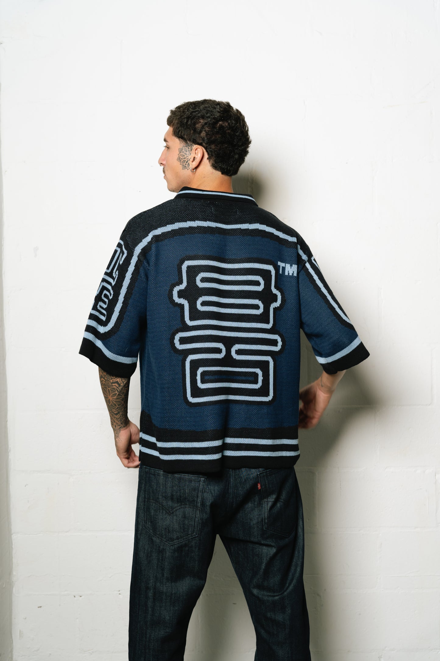 Camiseta Tejida "Bigrama" (Azul)