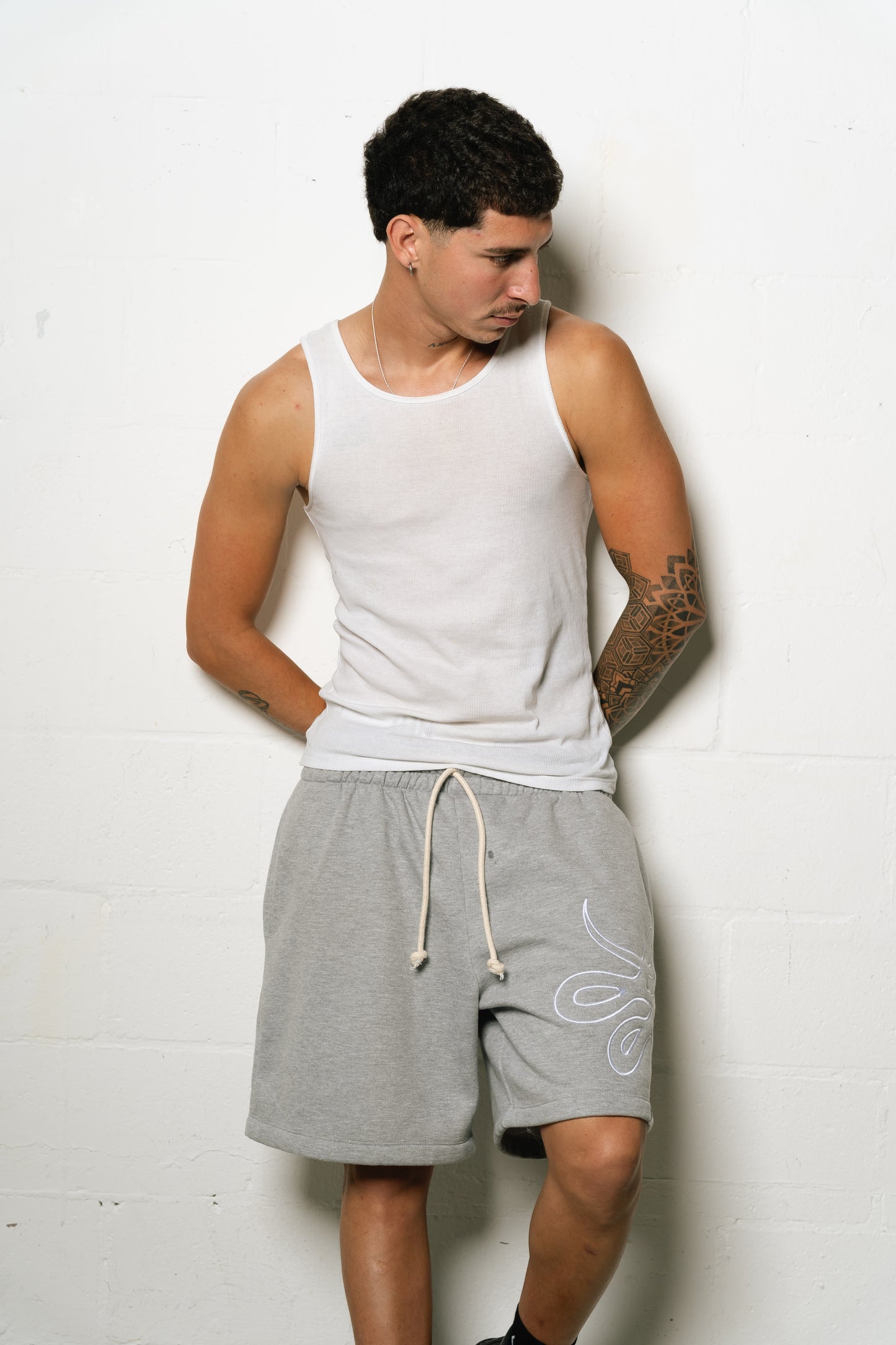 Bermuda "BigLogo Trigrama" (Gris)