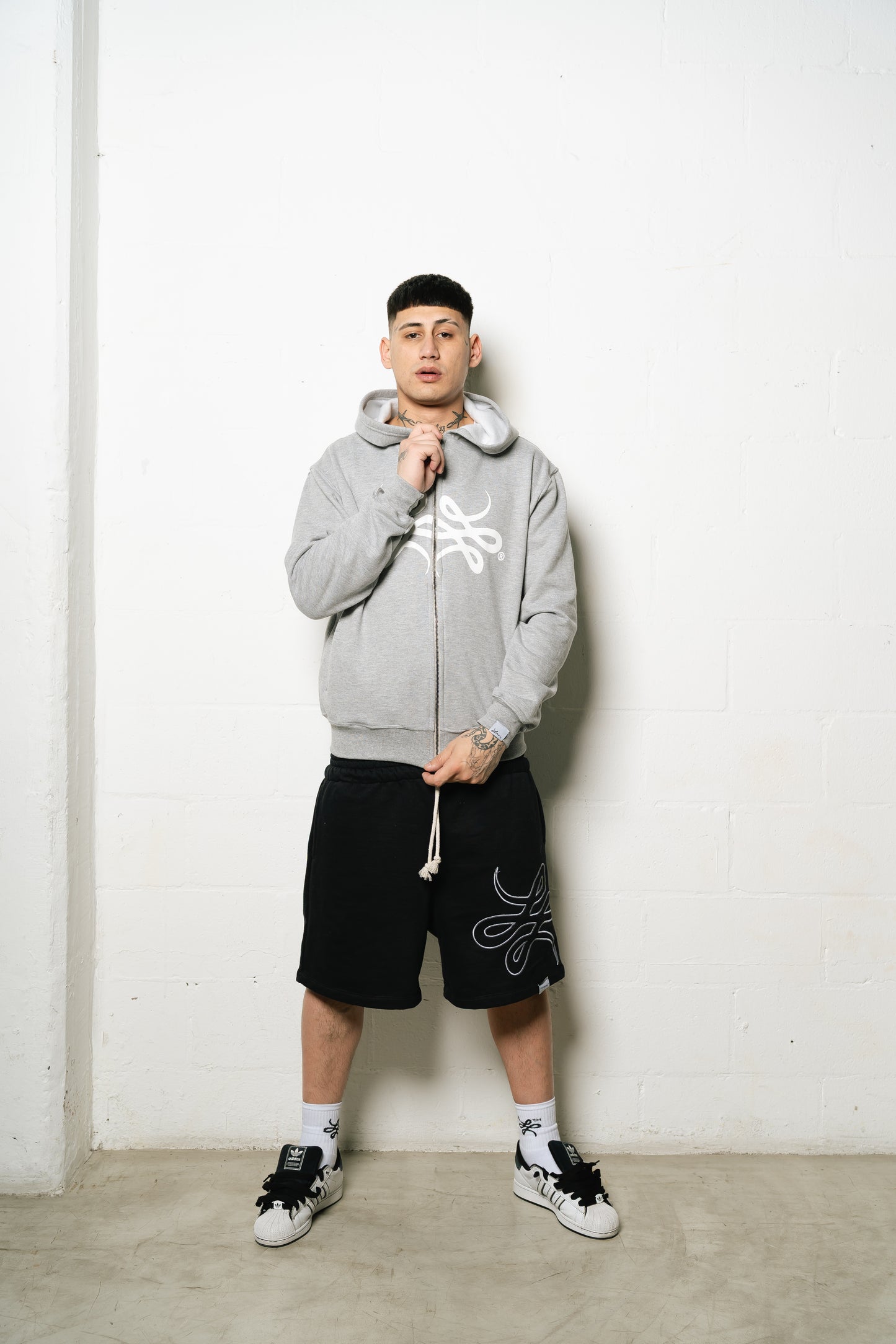 Hoodie Zip "Punto Com 18" (Gris)