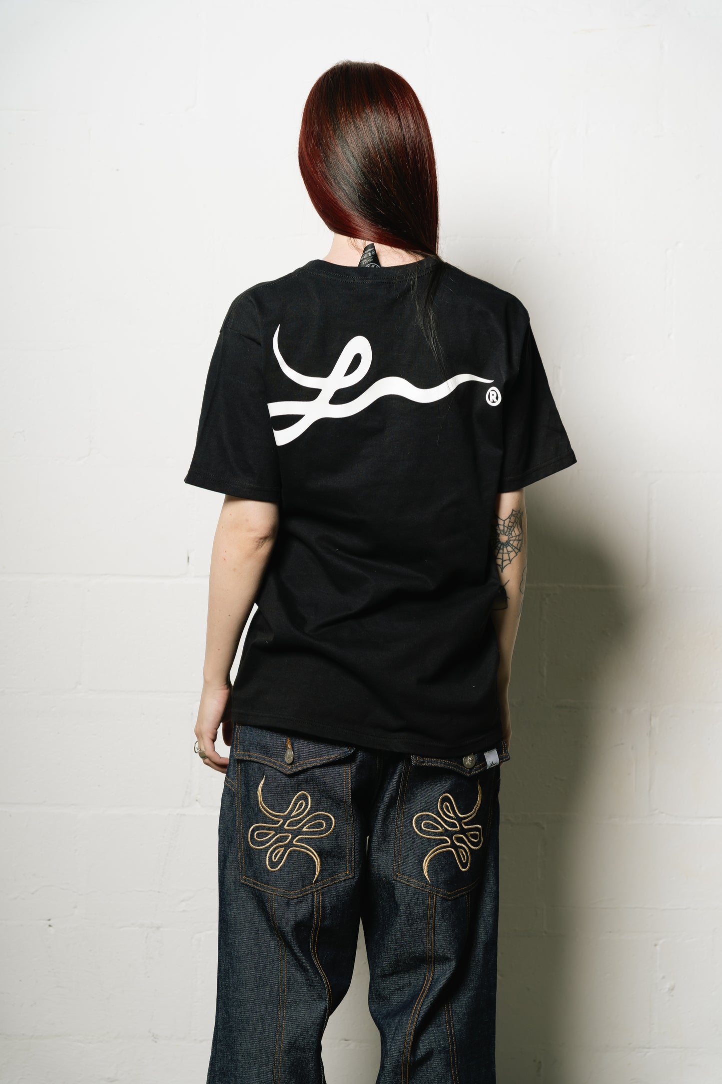 Remera "Punto Com 17" (Negra)