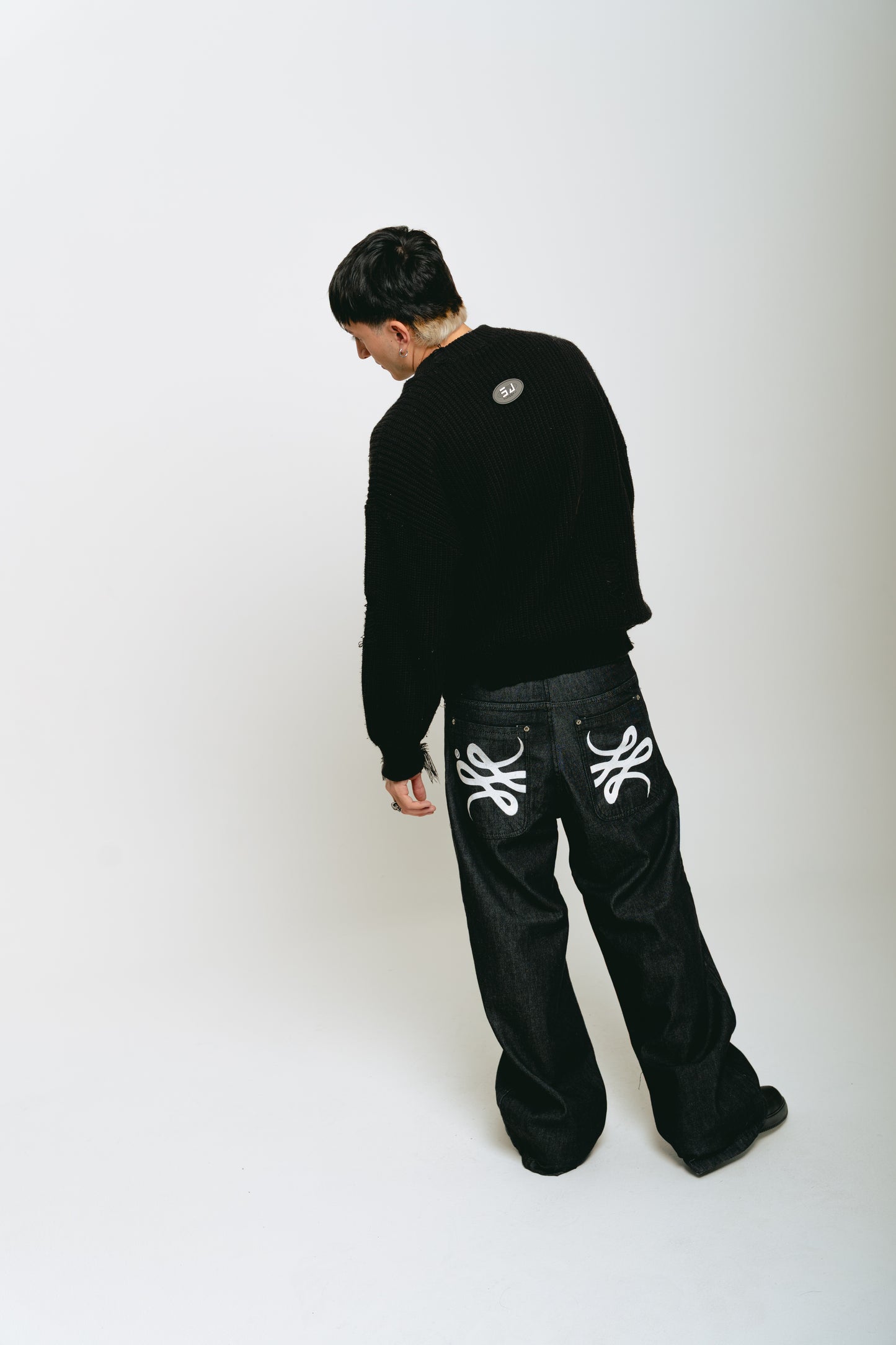 Pantalón Jean Baggy Raw ”Trigrama”