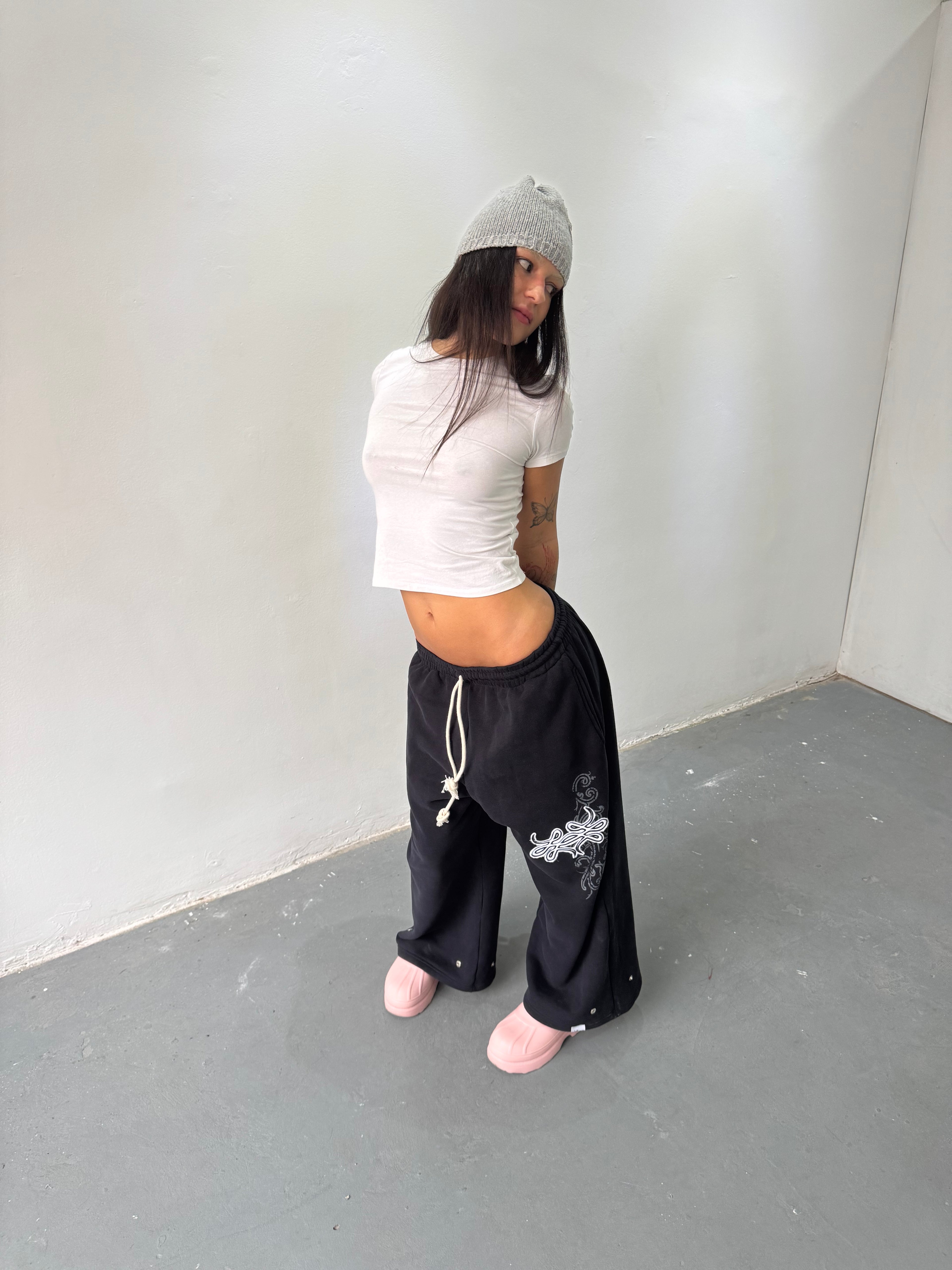 Jogging "De Acanto" (Negro) - M.V.