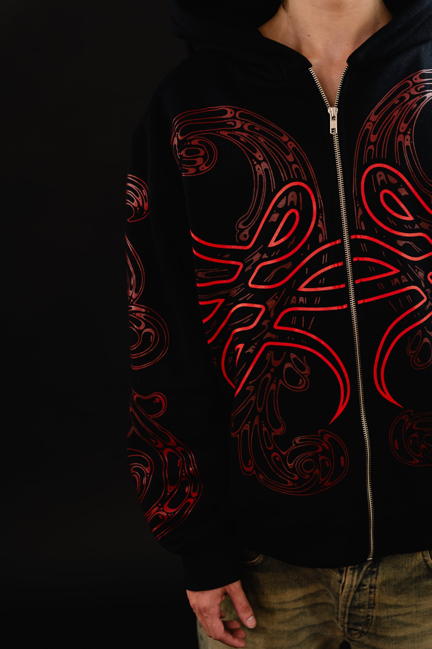 Hoodie Zip "Hoja de Acanto" (Negro x Rojo)