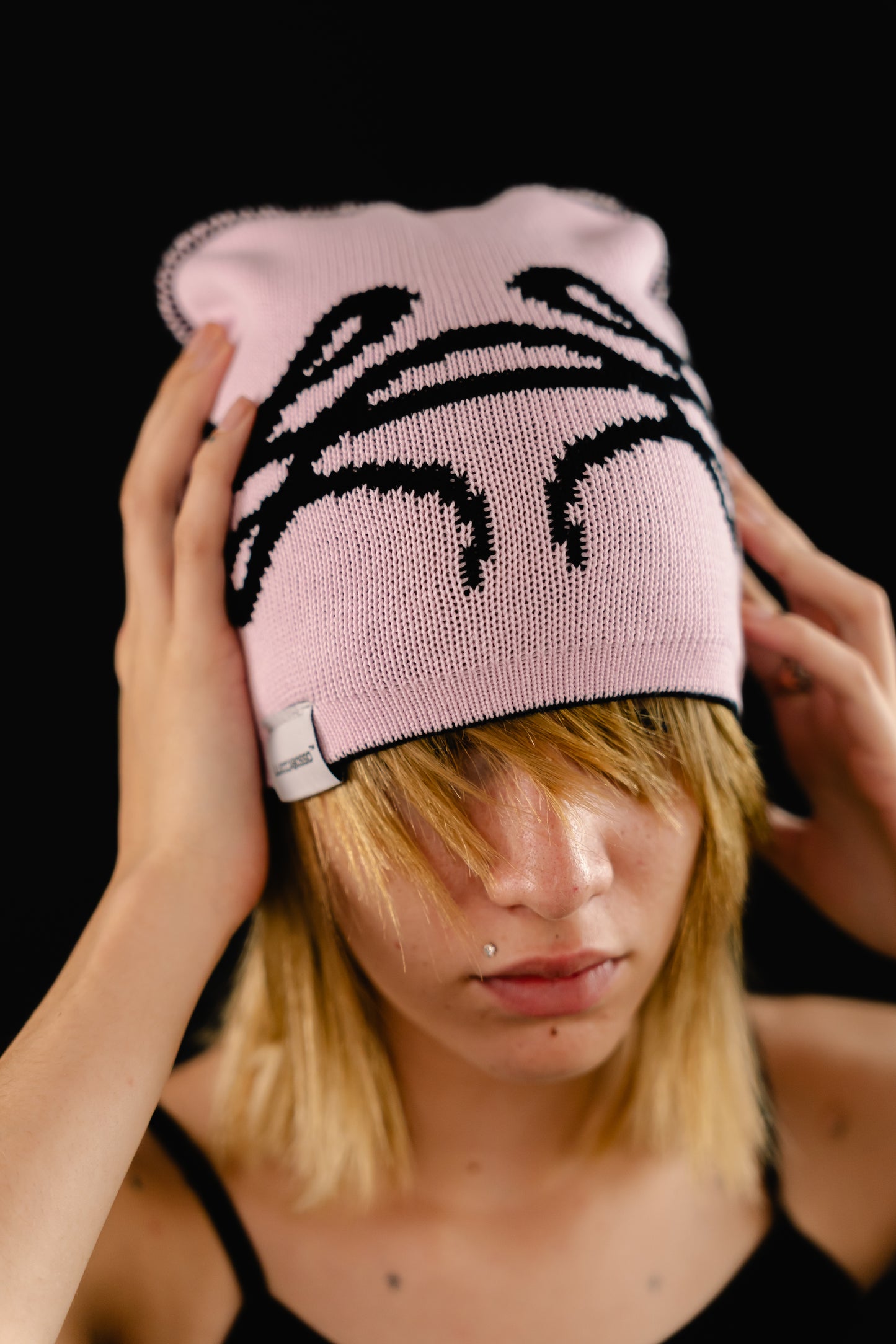 Benie Reversible (Negro x Rosa)