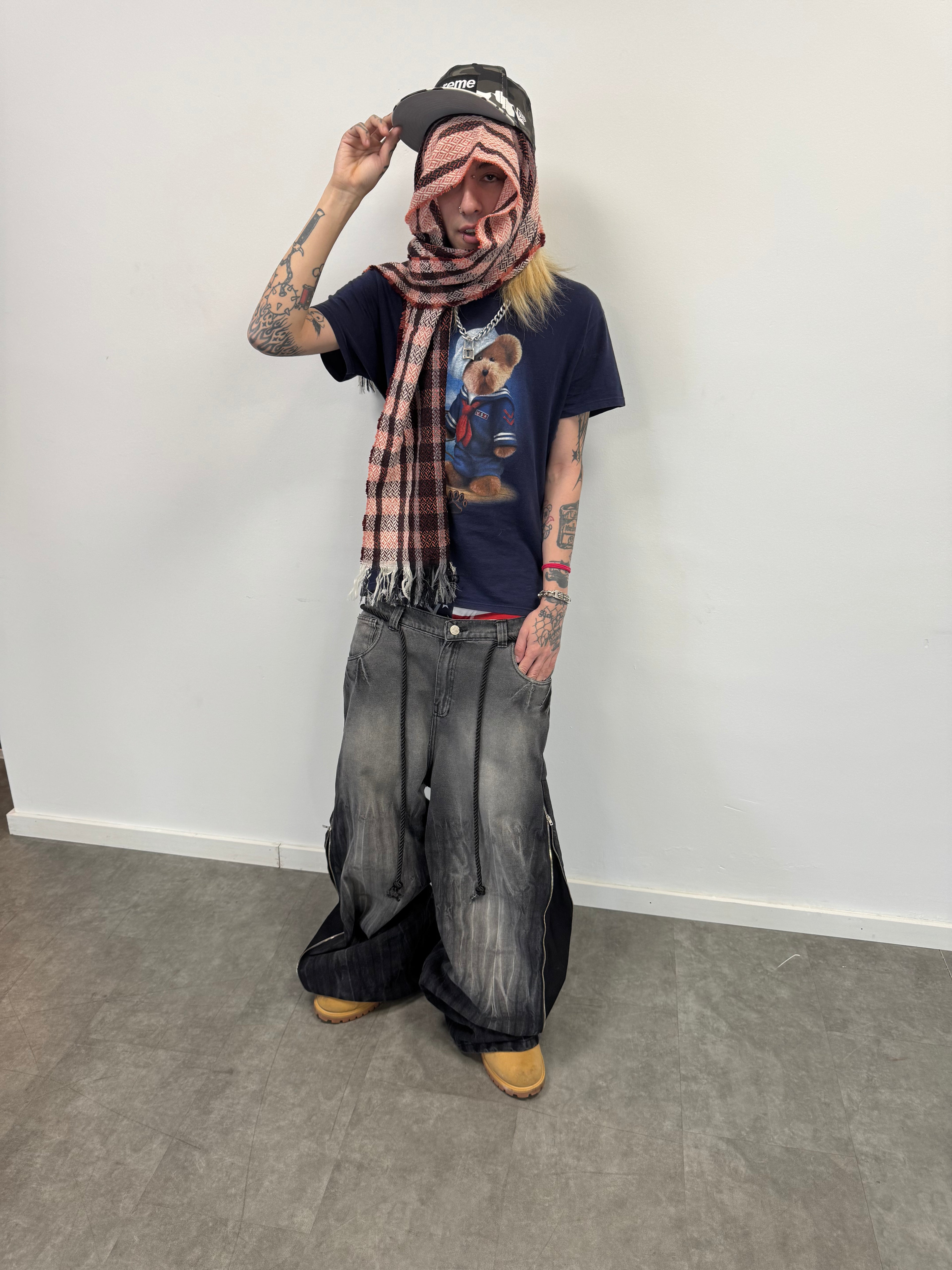 Jean "Nudos de Archibald" (Negro Acid Wash)