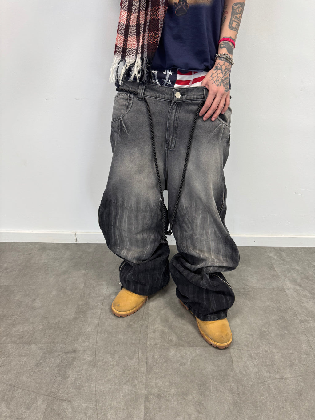 Jean "Nudos de Archibald" (Negro Acid Wash)