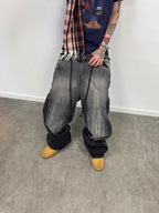 Jean "Nudos de Archibald" (Negro Acid Wash)
