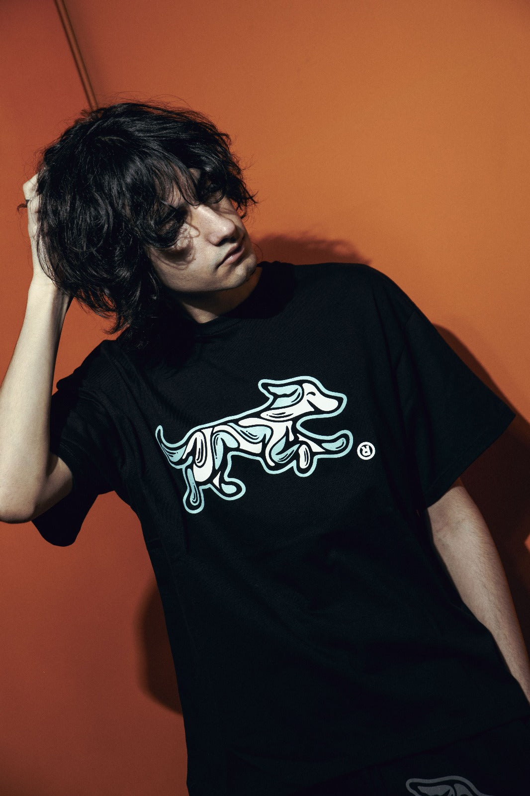 Remera Bossio x Tranca (Negro x Celeste)