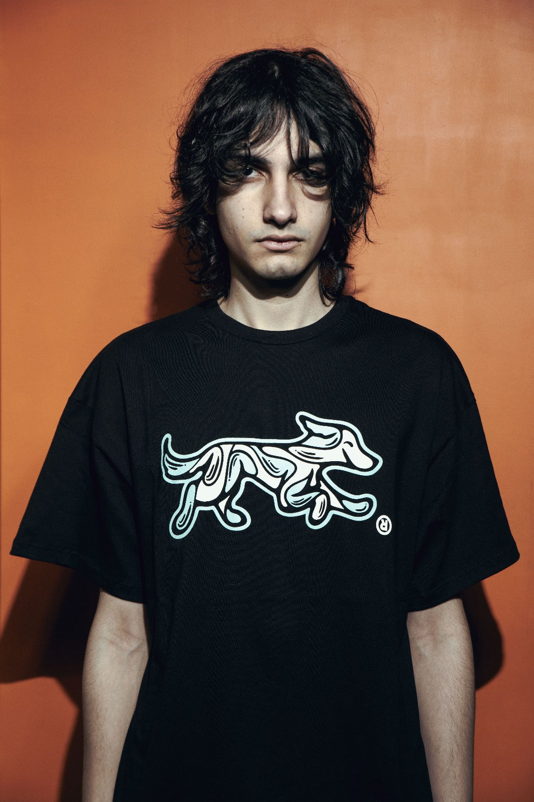 Remera Bossio x Tranca (Negro x Celeste)